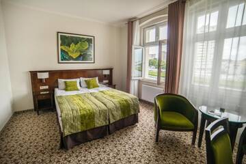 Фото номера Двухместный номер с 1 кроватью или 2 отдельными кроватями Отель Hotel Starka г. Ополе 3