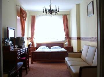 Фото номера Апартаменты с 2 спальнями (для 3 взрослых) Отель Hotel Regius г. Ополе 2