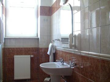 Фото номера Двухместный номер с 2 отдельными кроватями Отель Hotel Regius г. Ополе 5