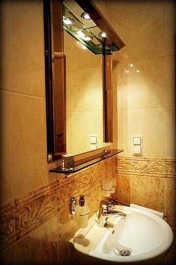 Фото номера Стандартный двухместный номер с 2 отдельными кроватями Отель Hotel Zaodrze г. Ополе 3